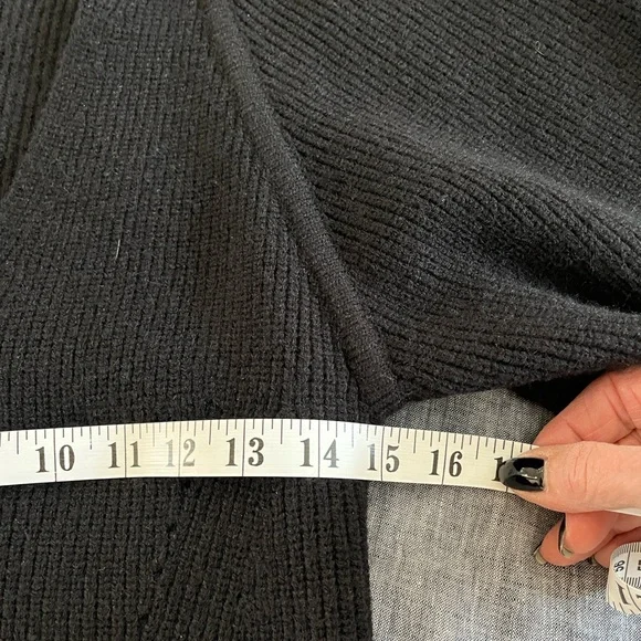 Deluc deep V-Neck Ribbed Sweater - Picture 4 of 7